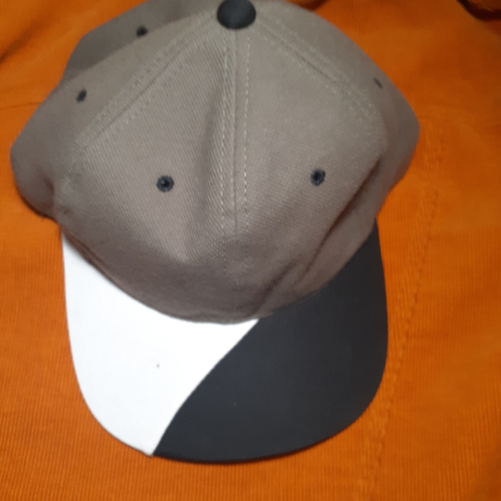 Hilton Baseball Hat, w/ clasp back
